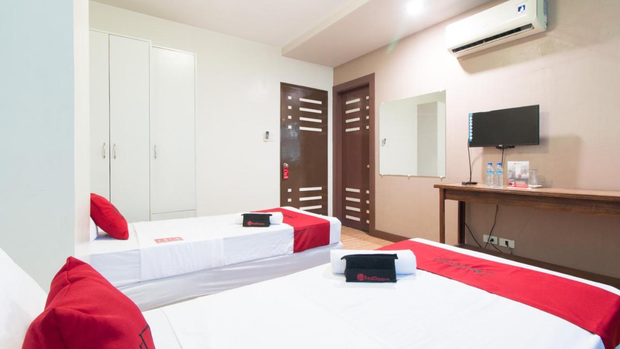 Reddoorz @ San Jose Tagbak Jaro Iloilo Hotel Exterior photo