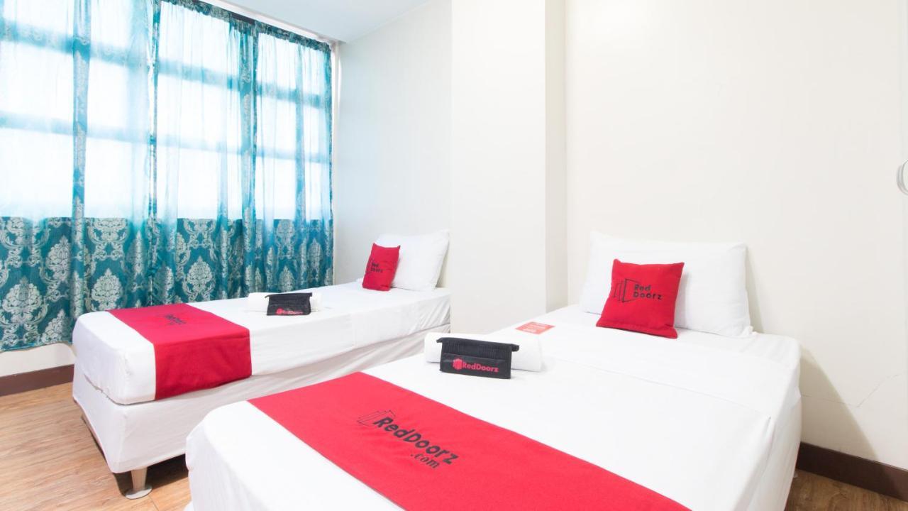 Reddoorz @ San Jose Tagbak Jaro Iloilo Hotel Exterior photo